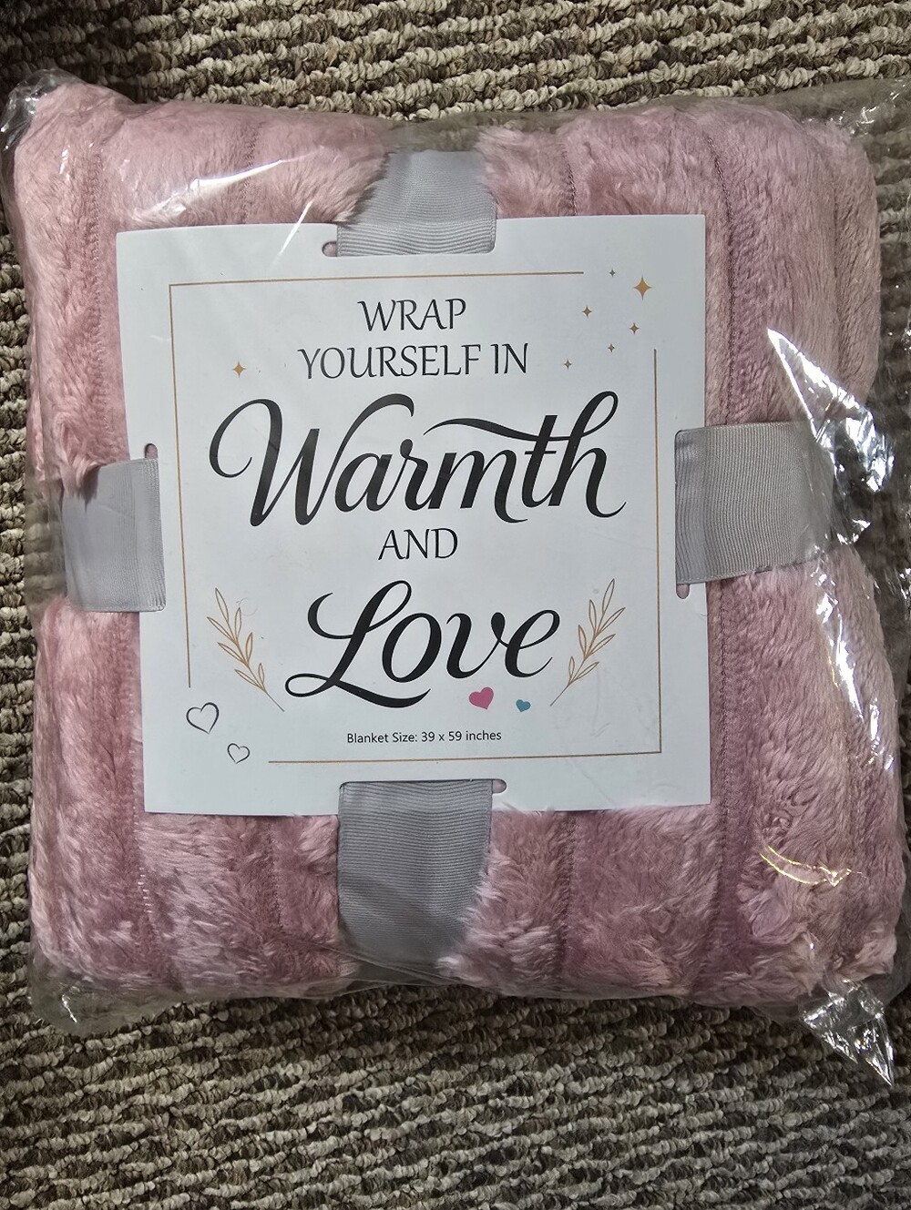 Love Plush Throw Blanket - Pink